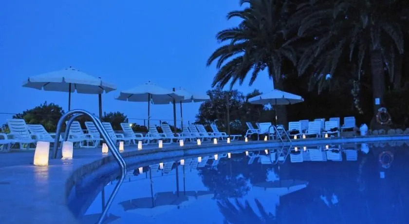 Hotel Na Taconera Font de sa Cala 4*,